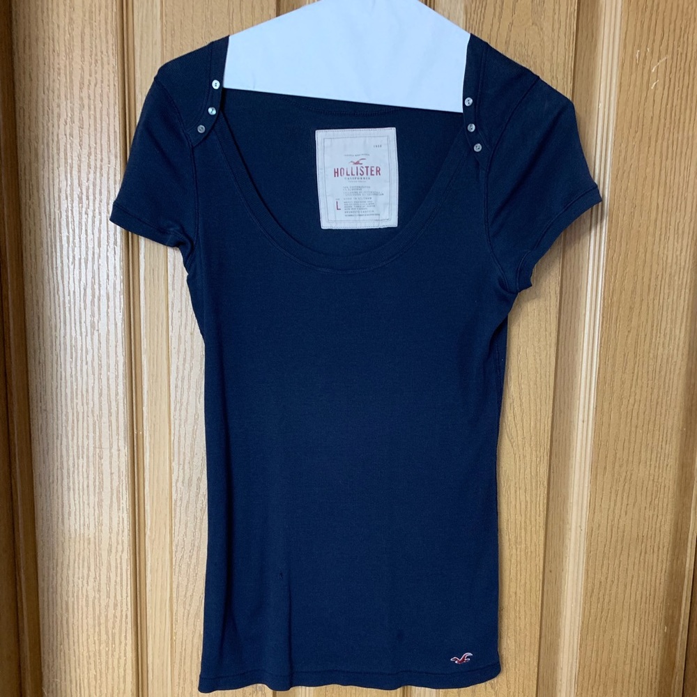 Hollister shirt